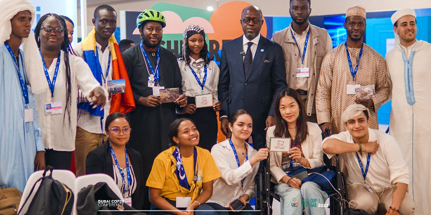 COP15 Desertification President takes part in Desertification Mural workshop at Young Climate Champions Pavilion in Dubai